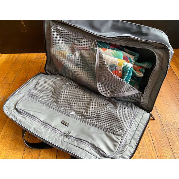 AWAY 'The Weekender' Black Travel Bag w/Pass Thru Sleeve Mens - Picture 5 of 12